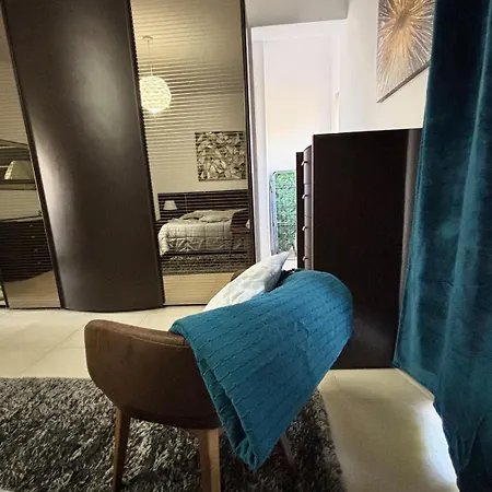 Spacious 1-bedroom Retreat Cafes, Wine Bars & Old Town At Your Doorstep * Naxxar